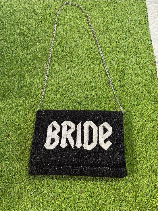 pretty robes Handbags - Black 'Bride' Beaded Evening Clutch with Silver Chain